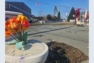 1074 East Main Road, Portsmouth, RI 02871 - Photo 20