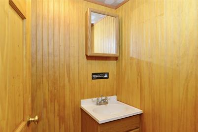 72 East Main Road, Middletown, RI 02842 - Photo 26