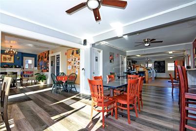 72 East Main Road, Middletown, RI 02842 - Photo 30