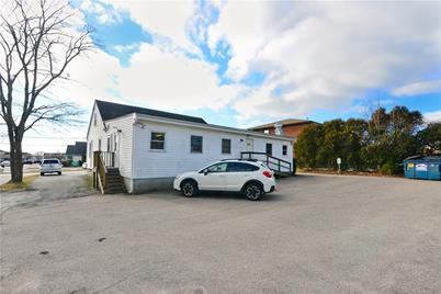 72 East Main Road, Middletown, RI 02842 - Photo 16