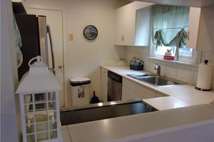 22 Dixon St, Newport, RI 02840 - Photo 2