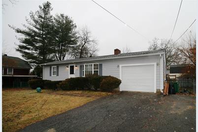 19 Elton Ave Warwick RI 02889 MLS 1354047 Coldwell Banker