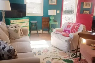 8 Katzman Pl, Newport, RI 02840 - Photo 6