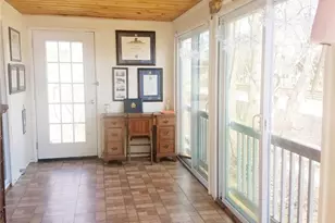 8 Katzman Pl, Newport, RI 02840 - Photo 14