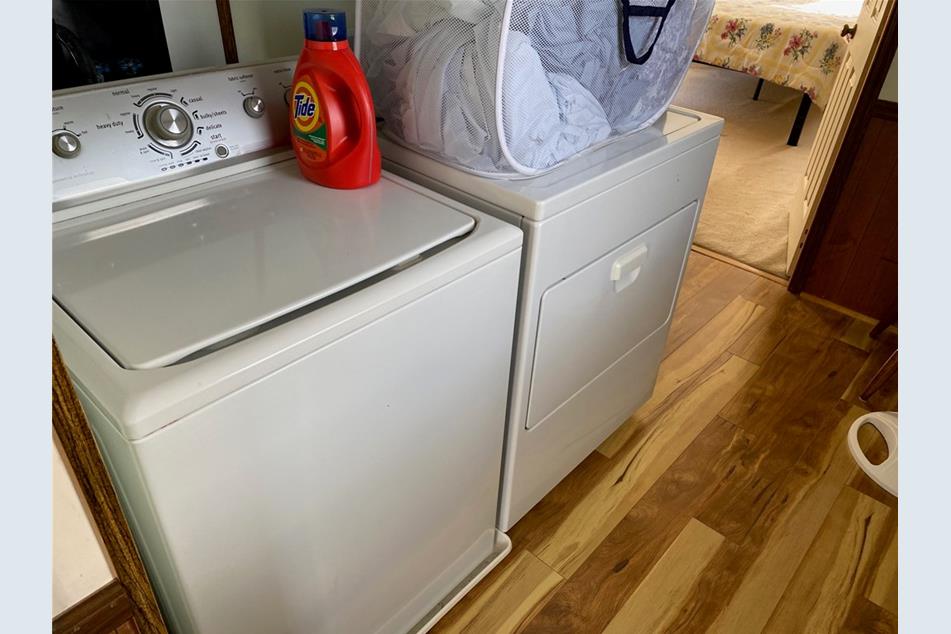 84 Bayview Park Ave, Middletown, RI 02842 MLS 1355232 Coldwell Banker