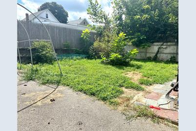 122 Grand Street, Woonsocket, RI 02895 - Photo 24