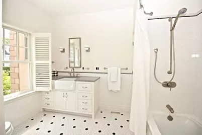 203 Coggeshall Avenue, Newport, RI 02840 - Photo 44