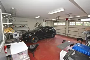 203 Coggeshall Ave, Newport, RI 02840 - Photo 26