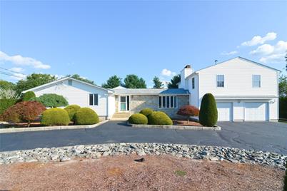 206 Shun Pike, Johnston, RI 02919 - Photo 1