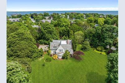 14 Leroy Avenue, Newport, RI 02840 - Photo 1