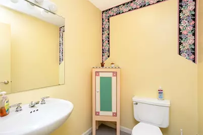 345 Valley Road, Middletown, RI 02842 - Photo 8