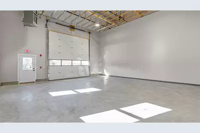 300 Coddington Highway #108, Middletown, RI 02842 - Photo 6