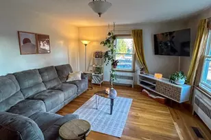 41 Cottage St, Cranston, RI 02910 - Photo 12