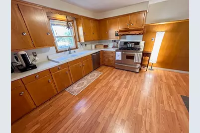41 Cottage Street, Cranston, RI 02910 - Photo 4