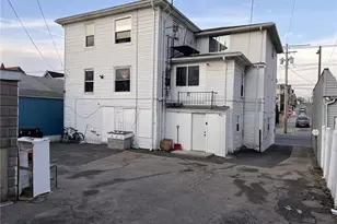 722 Dexter St, Central Falls, RI 02863 - Photo 6