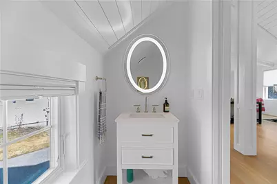 250 Allston Avenue, Middletown, RI 02842 - Photo 12