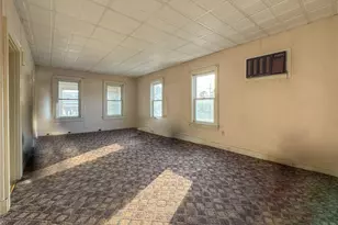 34 Smithfield Rd, Woonsocket, RI 02895 - Photo 20