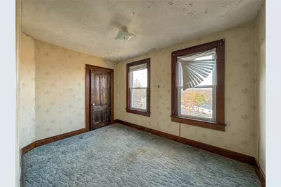 34 Smithfield Road, Woonsocket, RI 02895 - Photo 8