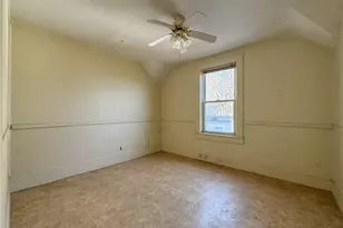 34 Smithfield Rd, Woonsocket, RI 02895 - Photo 12