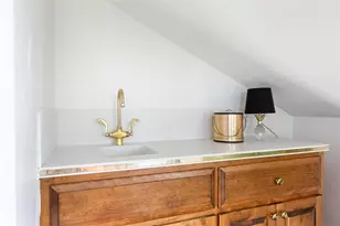 12 Mt Vernon St, Newport, RI 02840 - Photo 24