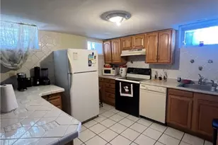 131 Mitchell St, Providence, RI 02907 - Photo 20