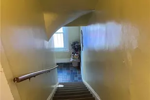 131 Mitchell St, Providence, RI 02907 - Photo 6