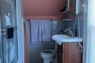 131 Mitchell St, Providence, RI 02907 - Photo 14