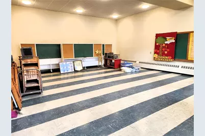 871 Harris Avenue, Woonsocket, RI 02895 - Photo 14