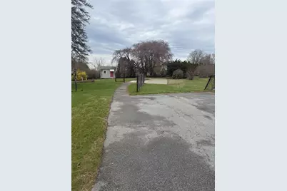 249 Middle Road, Portsmouth, RI 02871 - Photo 10