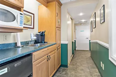 36 Oxford Street, Providence, RI 02905 - Photo 4