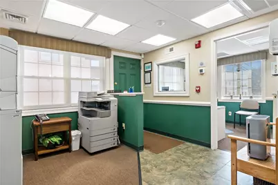 36 Oxford Street, Providence, RI 02905 - Photo 10