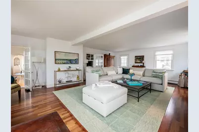 132 Memorial Boulevard, Newport, RI 02840 - Photo 8