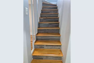 126 Dunnell Avenue, Pawtucket, RI 02860 - Photo 8