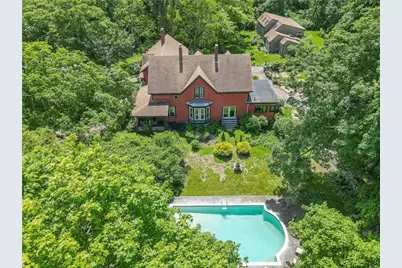 219 Nanaquaket Road, Tiverton, RI 02878 - Photo 4