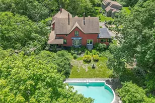 219 Nanaquaket Rd, Tiverton, RI 02878 - Photo 4