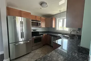 728 Beverage Hill Ave, Pawtucket, RI 02861 - Photo 2