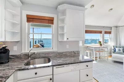 21 Brown and Howard, Newport, RI 02840 - Photo 10