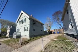 16 Rufus St, Pawtucket, RI 02860 - Photo 2