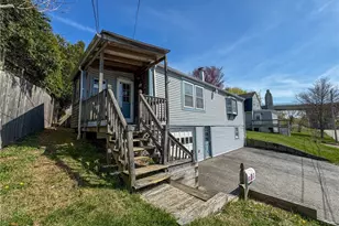 8 Tucker Ave, Tiverton, RI 02878 - Photo 20