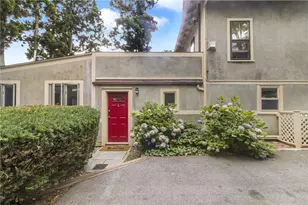 428 Gibbs Ave, Newport, RI 02840 - Photo 18