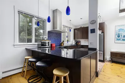 428 Gibbs Avenue #4, Newport, RI 02840 - Photo 6