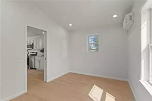64 Burnside Ave, Narragansett, RI 02882 - Photo 10