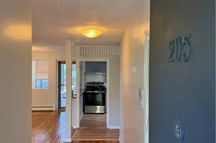 77 Pitman St, Providence, RI 02906 - Photo 2