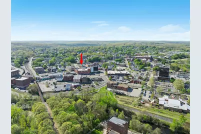 18 Blackstone Street, Woonsocket, RI 02895 - Photo 10