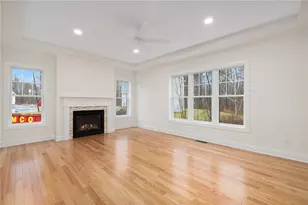 64 Cardinal Rd, Cranston, RI 02921 - Photo 16