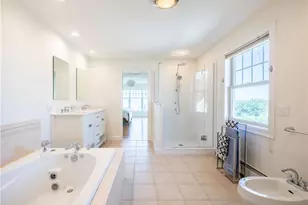 573 Wolcott Ave, Middletown, RI 02842 - Photo 26