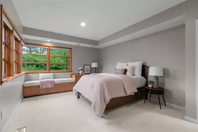 80 Clarendon Avenue, Providence, RI 02906 - Photo 22