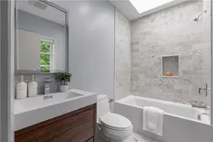 80 Clarendon Ave, Providence, RI 02906 - Photo 24