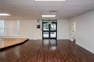 413 High St, Bristol, RI 02809 - Photo 4