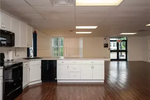 413 High St, Bristol, RI 02809 - Photo 10